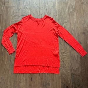 H&M red sweater size medium